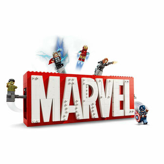 LEGO Super Heroes 76313 Marvel Logo en Minifiguren