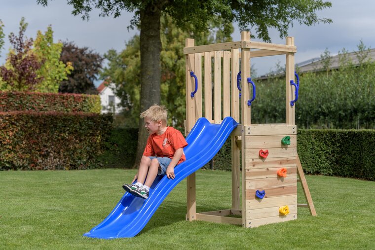 Houten Speeltoestel Mari met rode glijbaan