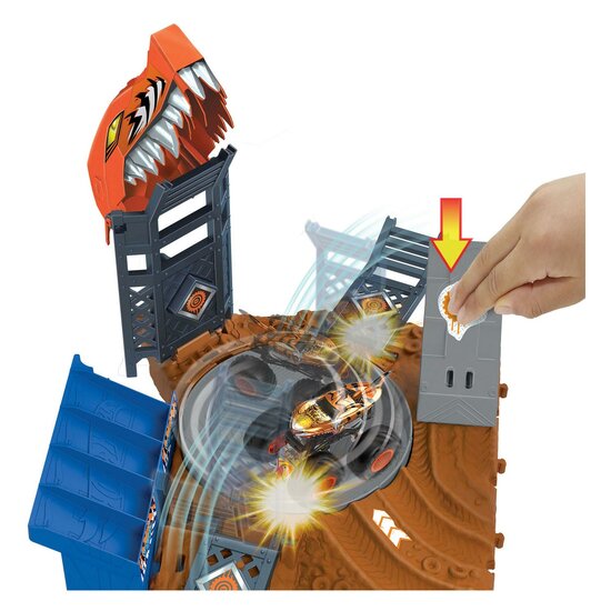 Hot Wheels Monster Trucks Arena Smash Spin-out Challenge Spe