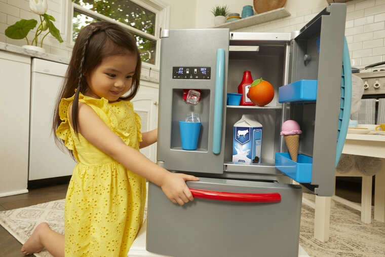 Little Tikes First Fridge