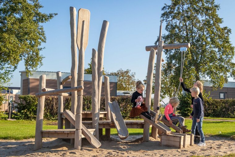 Robinia Zandwerkplaats voor openbaar gebruik 250cm x 280cm