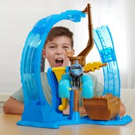 Monster Jam 1:64 Megalodon&#039;s Loop Of Doom Playset