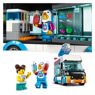 LEGO City 60384 Pingu&iuml;n Slush Truck