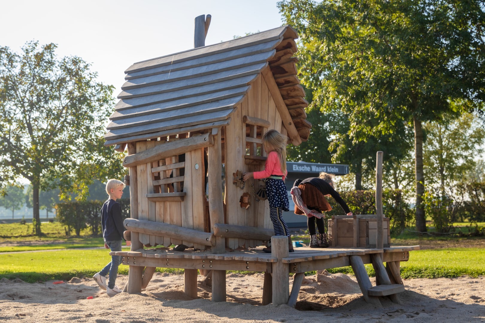 Robinia Strandwinkel voor openbaar gebruik 200cm x 200cm