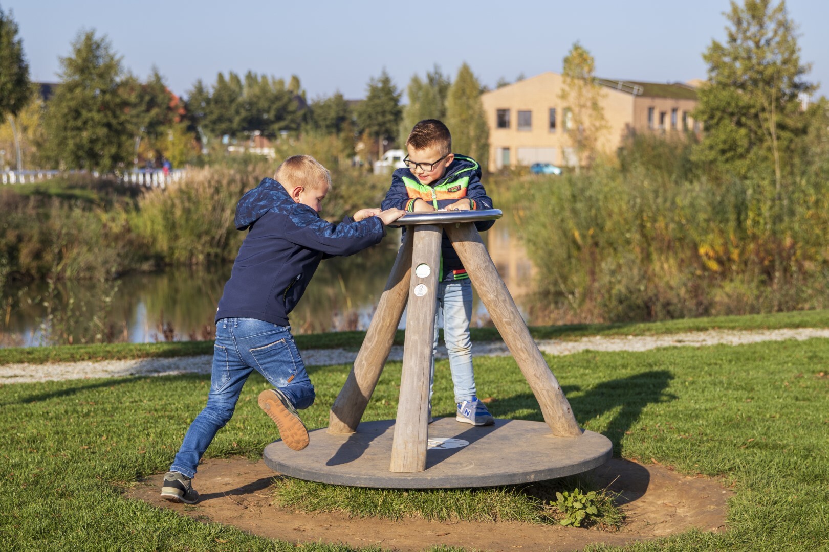 Robinia draaitol voor openbaar gebruik