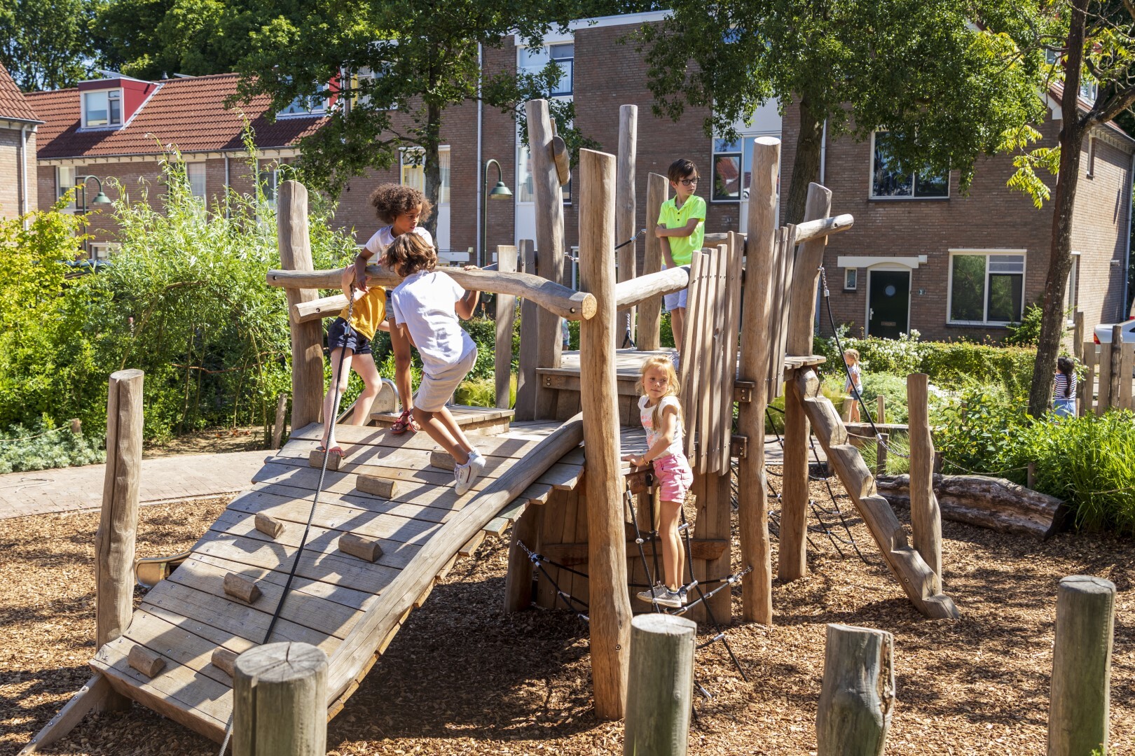 Robinia Speelcombinatie voor openbaar gebruik 700cm x 800cm