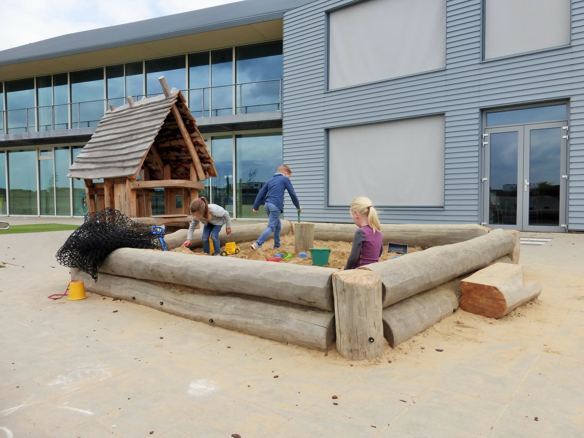 Robinia Zandbak (opbouw) voor openbaar gebruik 