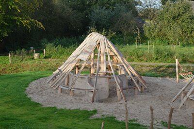 Robinia Speelboerderij voor openbaar gebruik